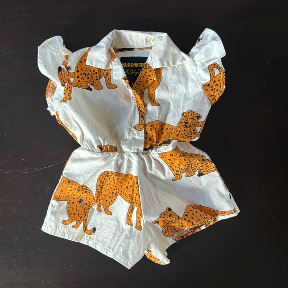 Hugo Loves Tiki NWT 3-6 Month Leopard Romper